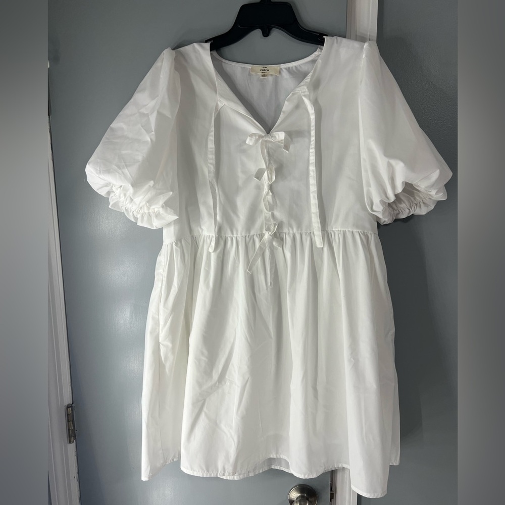 Entro White Boutique Dress Medium